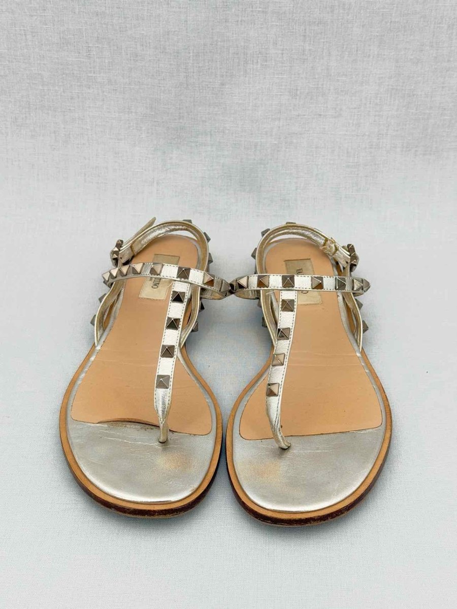 Pre - loved VALENTINO GARAVANI Metallic Gold Size EU 39.5 Sandals at Reems Closet