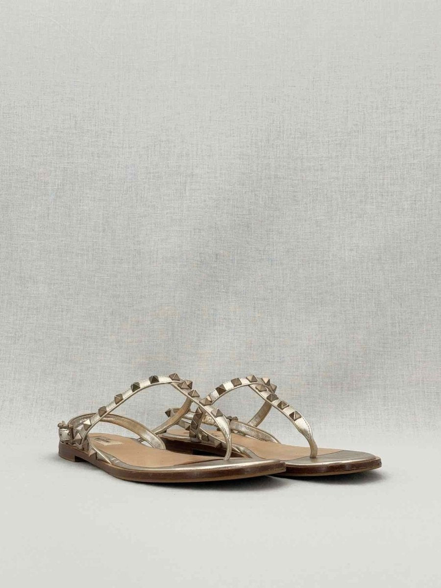 Pre - loved VALENTINO GARAVANI Metallic Gold Size EU 39.5 Sandals at Reems Closet