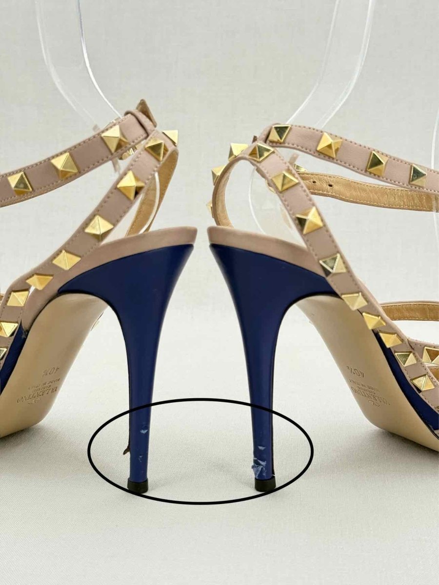 Pre - loved VALENTINO GARAVANI Navy Blue Size EU 40.5 Pumps at Reems Closet