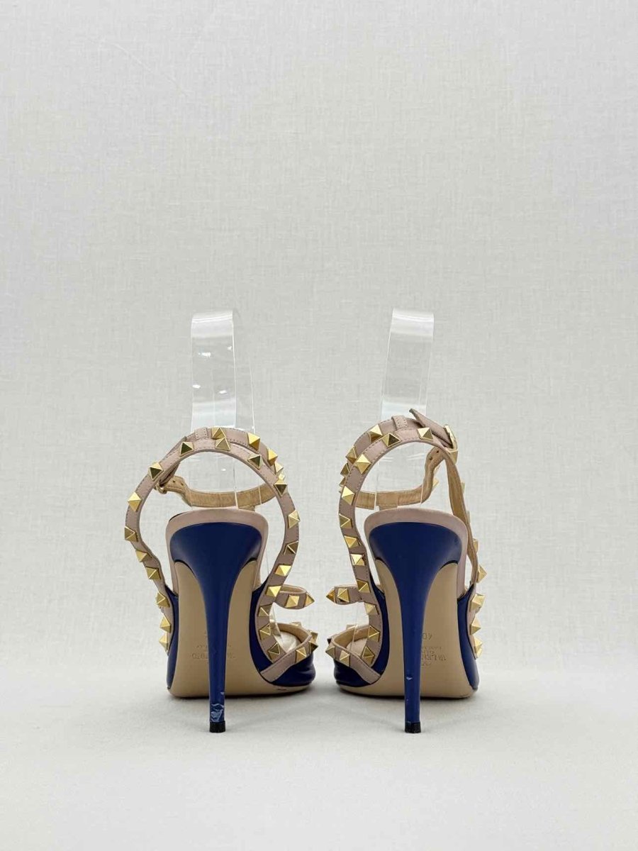 Pre - loved VALENTINO GARAVANI Navy Blue Size EU 40.5 Pumps at Reems Closet