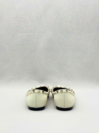 Pre-loved VALENTINO GARAVANI Off-white Size EU 35.5 Ballet Flats at Reems Closet