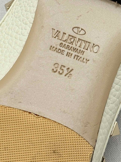 Pre-loved VALENTINO GARAVANI Off-white Size EU 35.5 Ballet Flats at Reems Closet