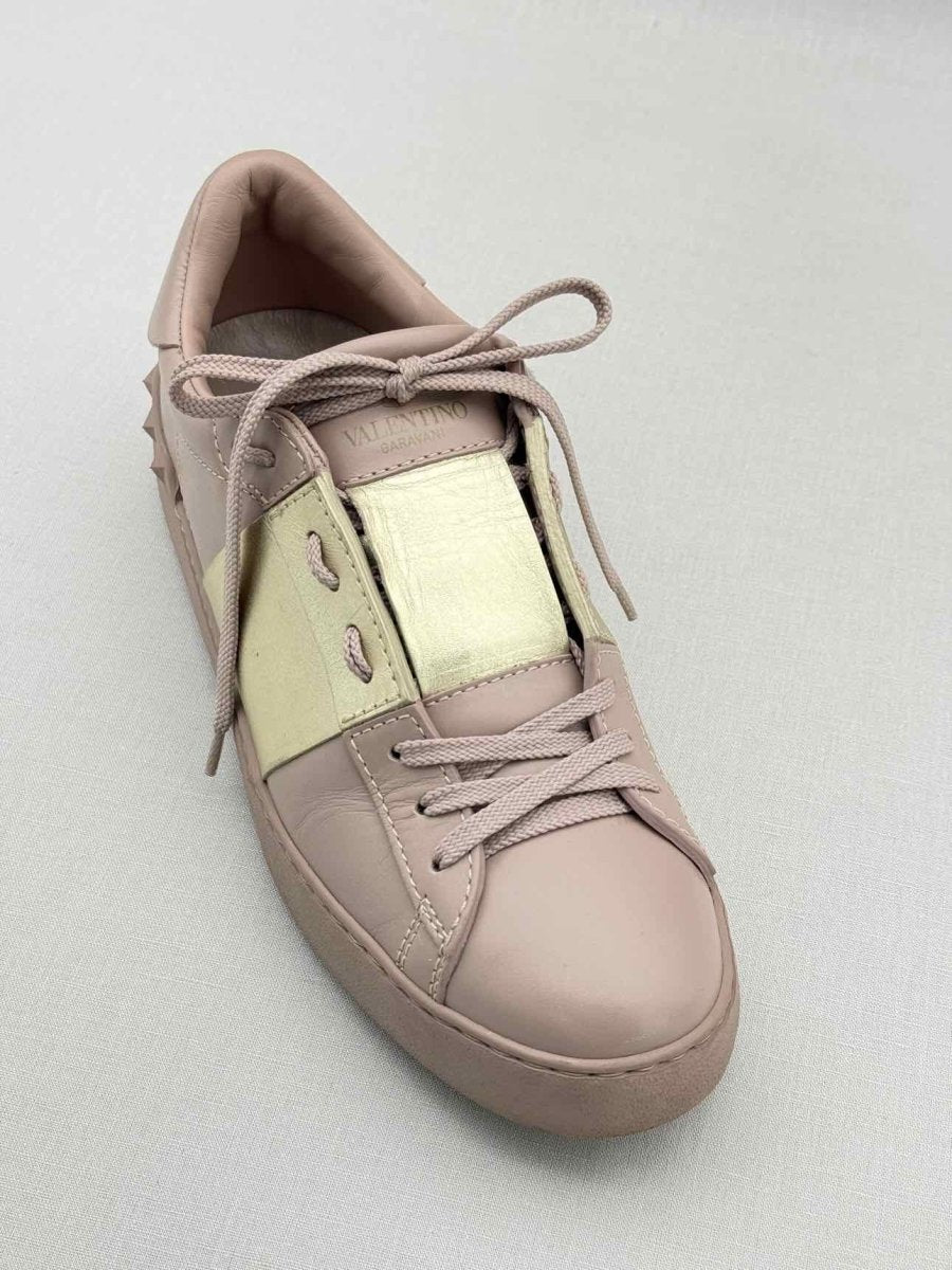 Pre - loved VALENTINO GARAVANI Pale Pink Size EU 40 Sneakers at Reems Closet