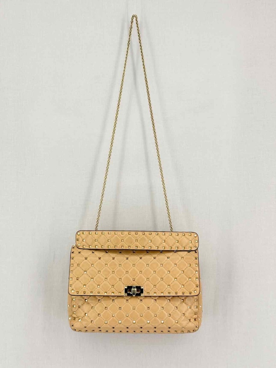Pre-loved VALENTINO GARAVANI Rockstud Beige Quilted Shoulder Bag at Reems Closet