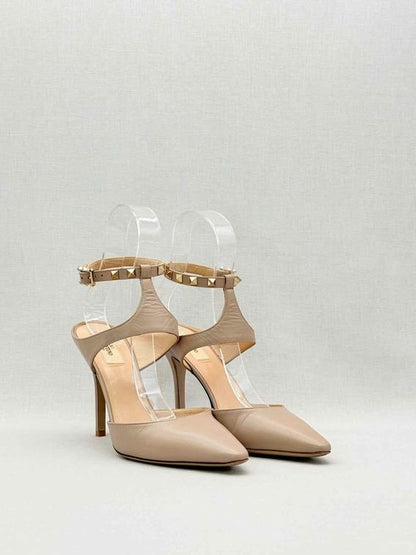 Pre-loved VALENTINO GARAVANI Rockstud Beige Size EU 39 Pumps at Reems Closet