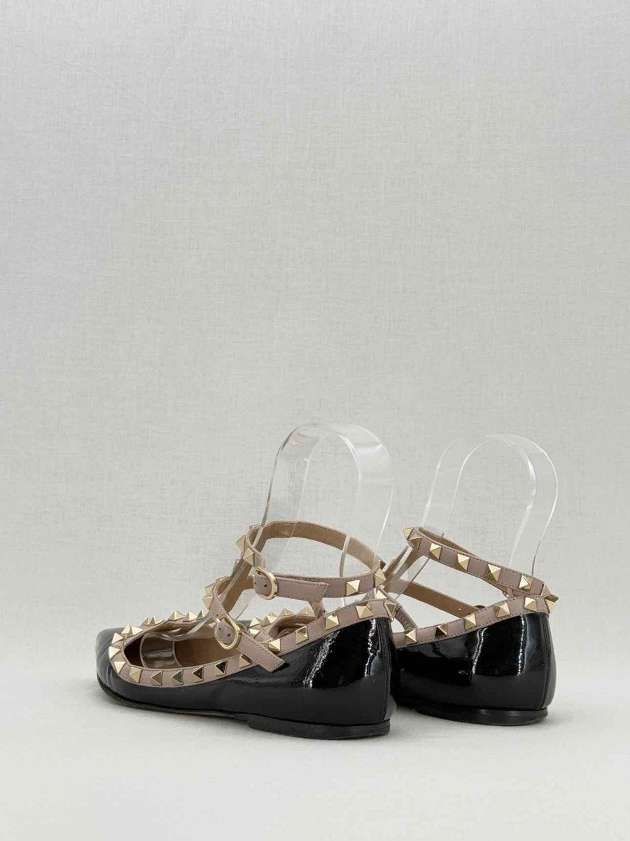 Pre - loved VALENTINO GARAVANI Rockstud Black Size EU 38.5 Flats at Reems Closet