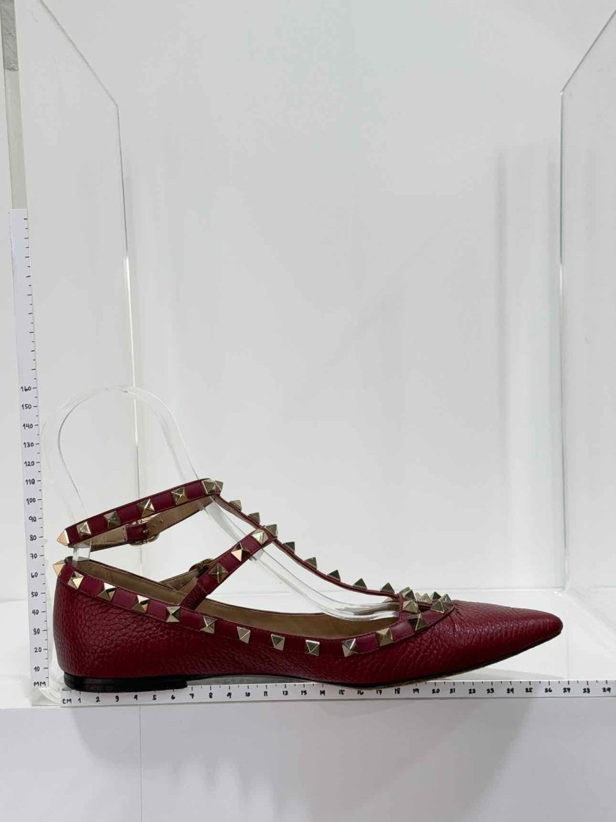 Pre - loved VALENTINO GARAVANI Rockstud Burgundy Size EU 38.5 Flats at Reems Closet