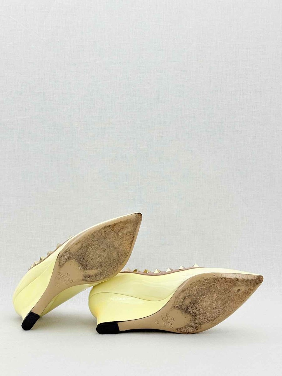 Pre-loved VALENTINO GARAVANI Rockstud Yellow Size EU 36 Wedges at Reems Closet
