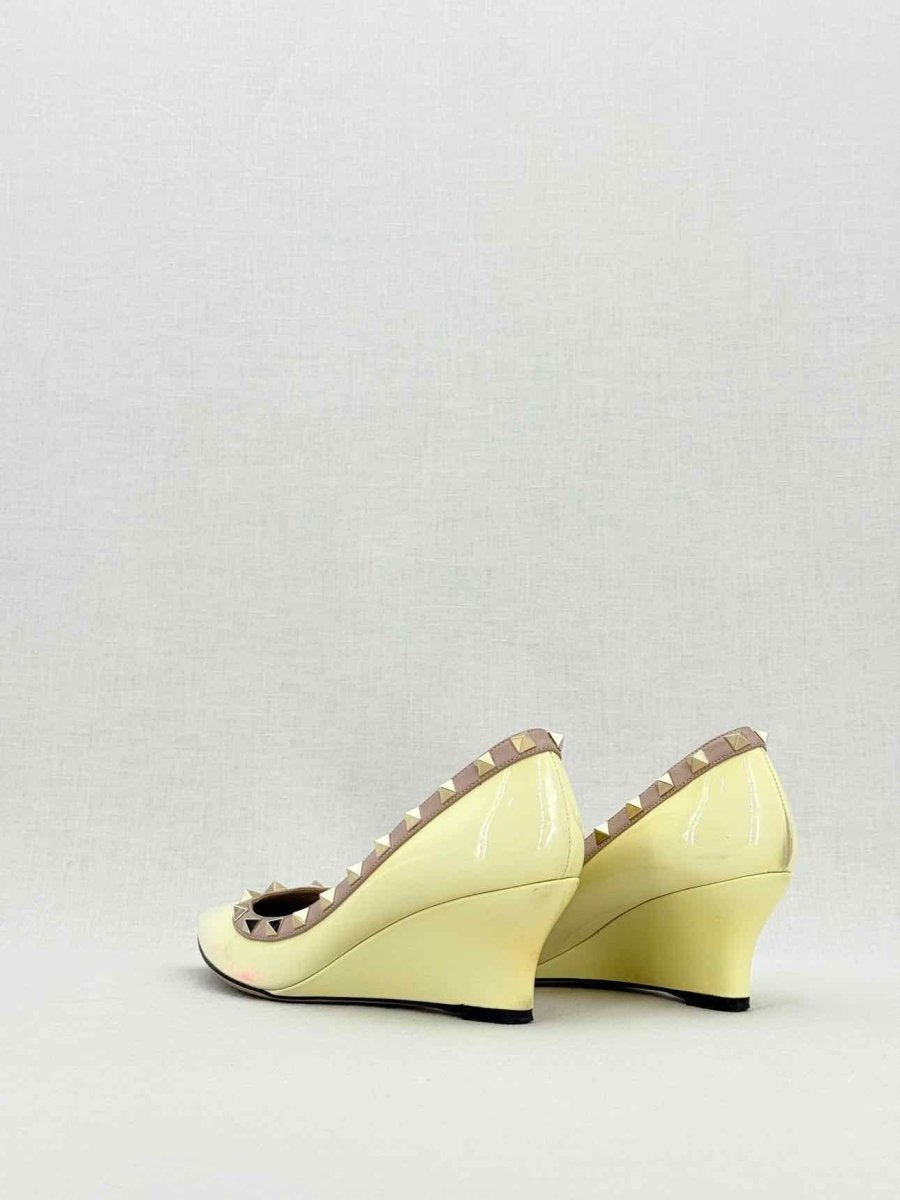 Pre-loved VALENTINO GARAVANI Rockstud Yellow Size EU 36 Wedges at Reems Closet