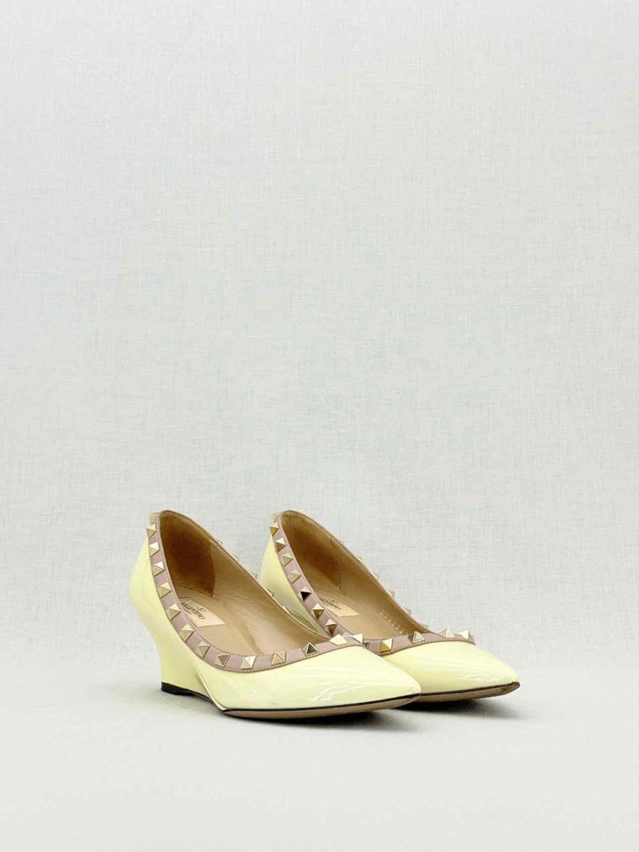 Pre-loved VALENTINO GARAVANI Rockstud Yellow Size EU 36 Wedges at Reems Closet