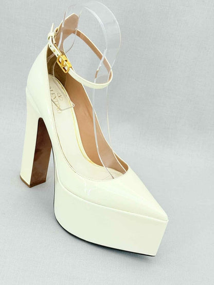 Pre - loved VALENTINO GARAVANI Tango Cream Size EU 37 Pumps at Reems Closet