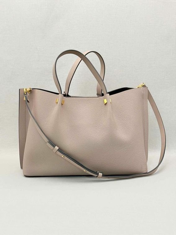Pre-loved VALENTINO GARAVANI VLogo Escape Pink Tote Bag at Reems Closet