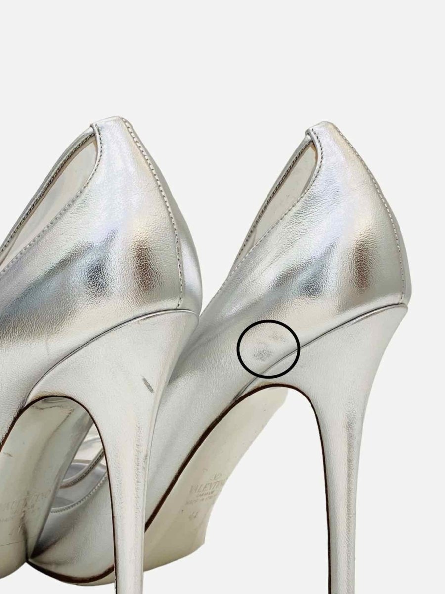 Pre - loved VALENTINO Glassglow Metallic Silver Pumps at Reems Closet