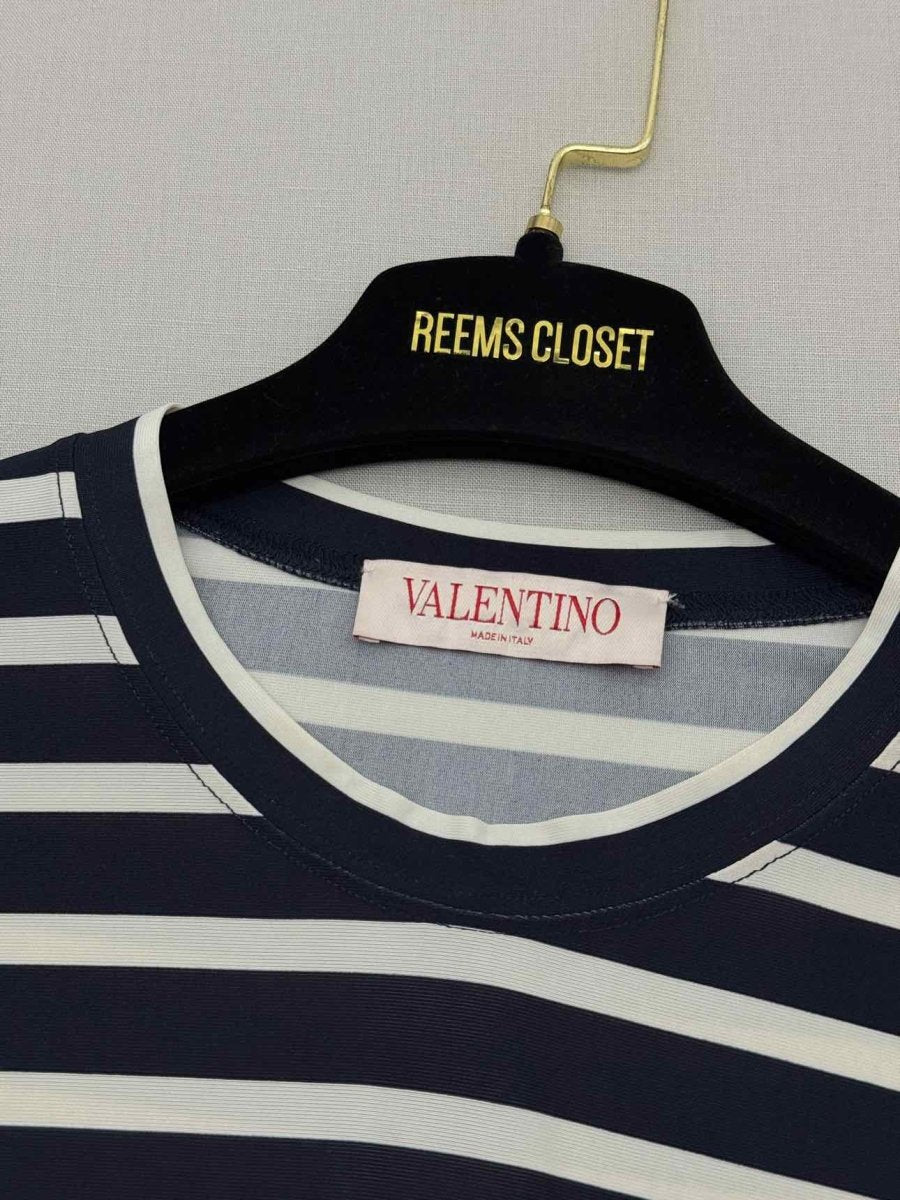 Pre - loved VALENTINO Long Sleeve Navy Blue & White Size Large Top at Reems Closet