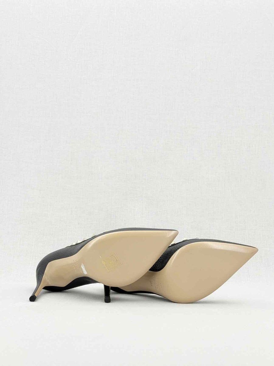 Pre - loved VALENTINO Rockstud Black Size EU 38.5 Pumps at Reems Closet