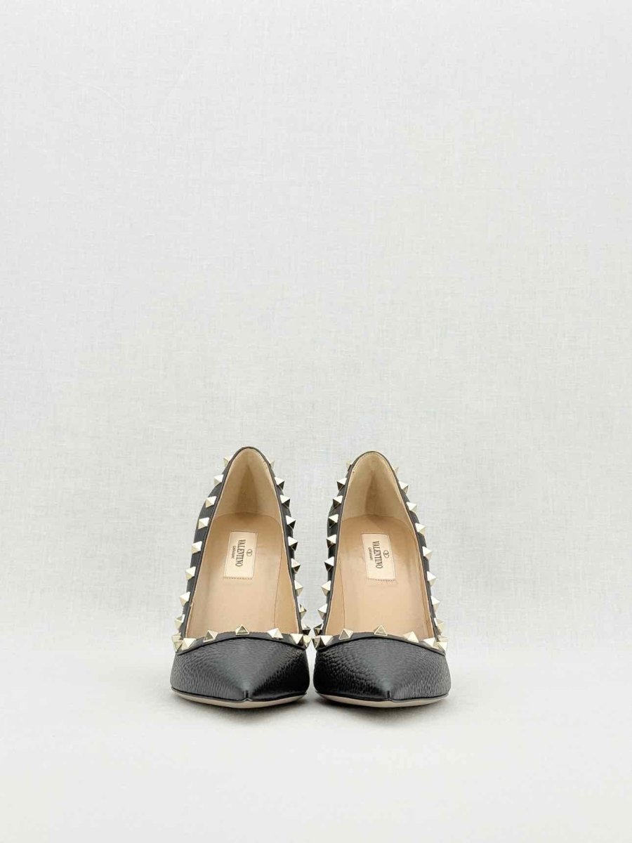 Pre - loved VALENTINO Rockstud Black Size EU 38.5 Pumps at Reems Closet