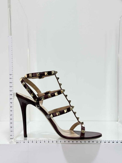Pre-loved VALENTINO Rockstud Burgundy Size EU 39 Heeled Sandals at Reems Closet