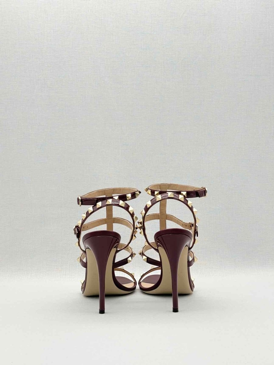 Pre-loved VALENTINO Rockstud Burgundy Size EU 39 Heeled Sandals at Reems Closet