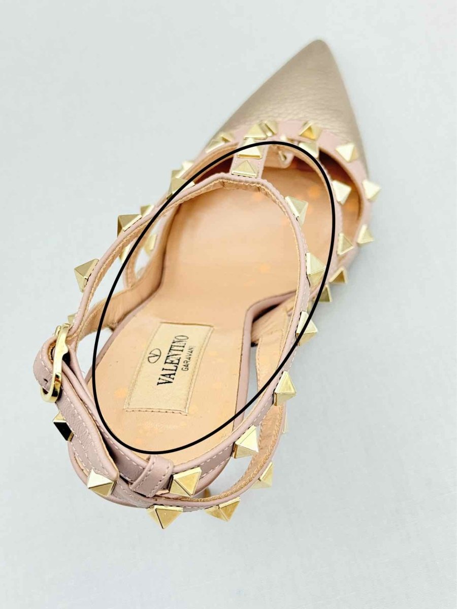 Pre - loved VALENTINO Rockstud Gold & Pink Size EU 38.5 Pumps at Reems Closet