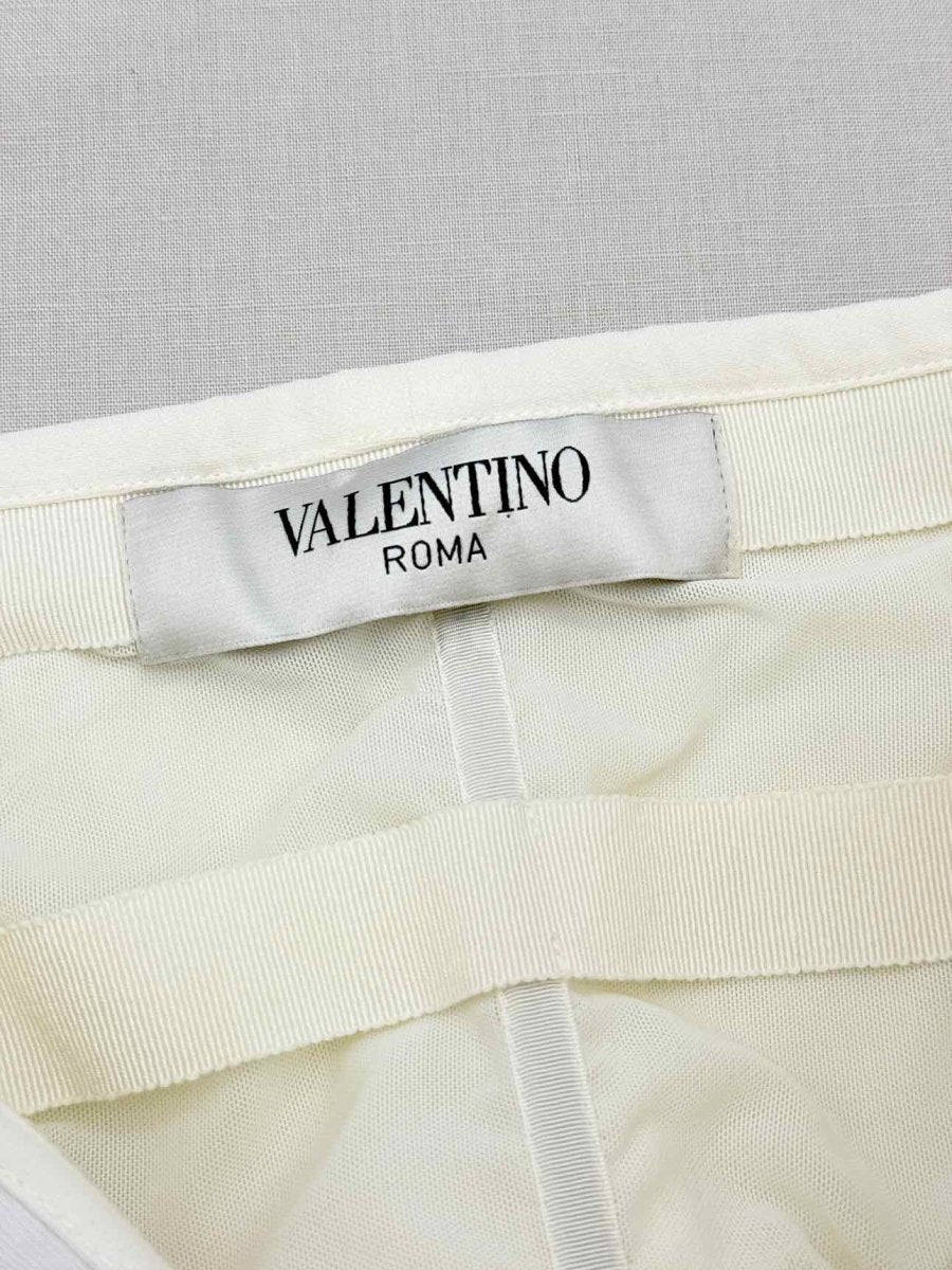 Pre-loved VALENTINO White Size US 6 Long Dress at Reems Closet