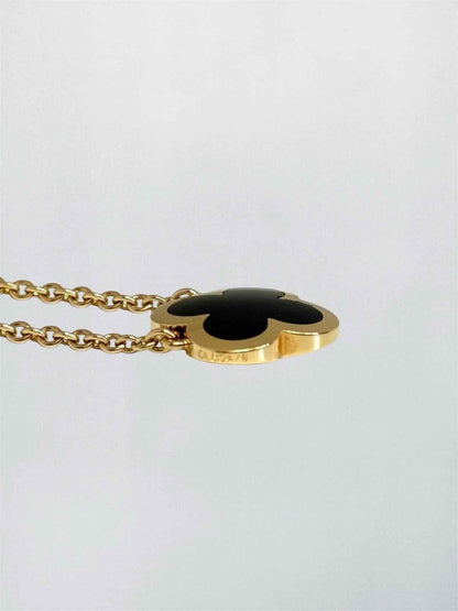 Pre-loved VAN CLEEF & ARPELS onyx 2pc Set at Reems Closet