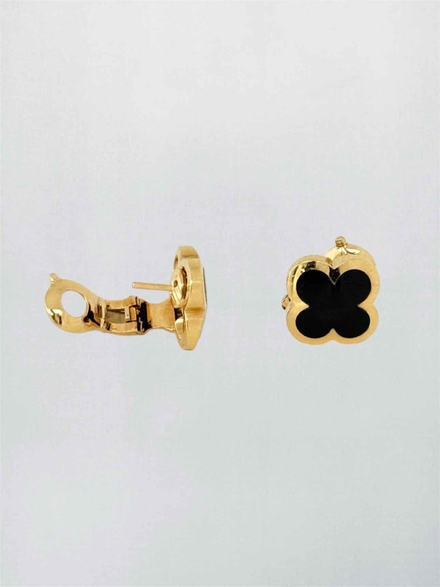 Pre-loved VAN CLEEF & ARPELS onyx 2pc Set at Reems Closet