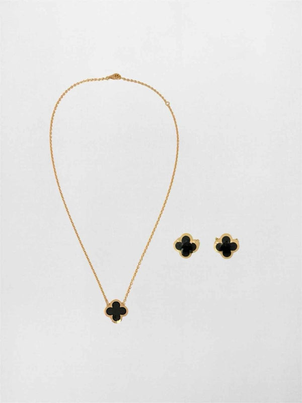 Pre-loved VAN CLEEF & ARPELS onyx 2pc Set at Reems Closet