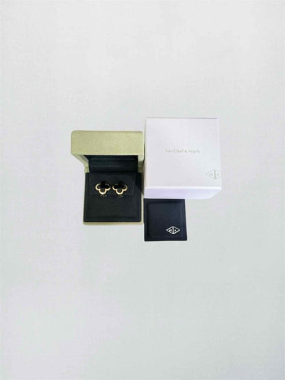 Pre-loved VAN CLEEF & ARPELS onyx 2pc Set at Reems Closet