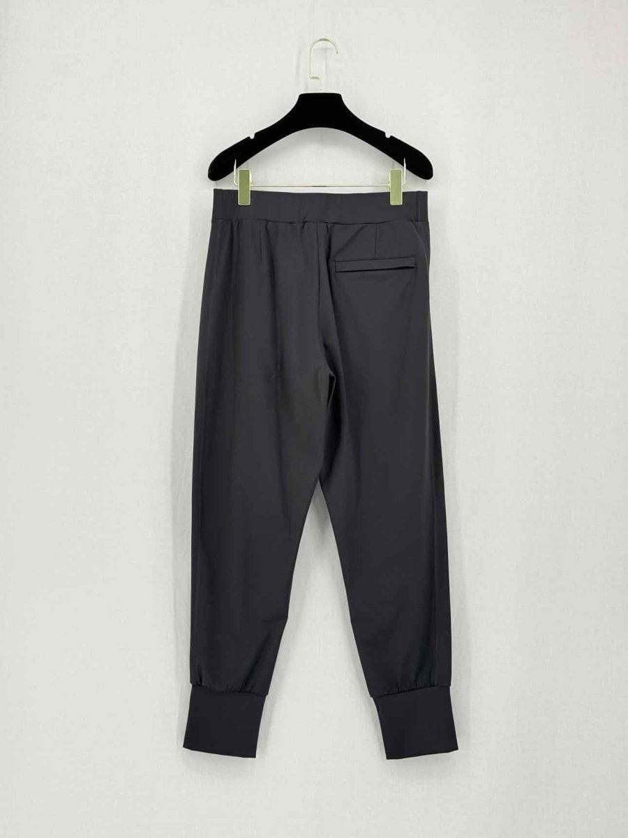 Pre-loved VARLEY Duxford Black Size Medium Pants at Reems Closet