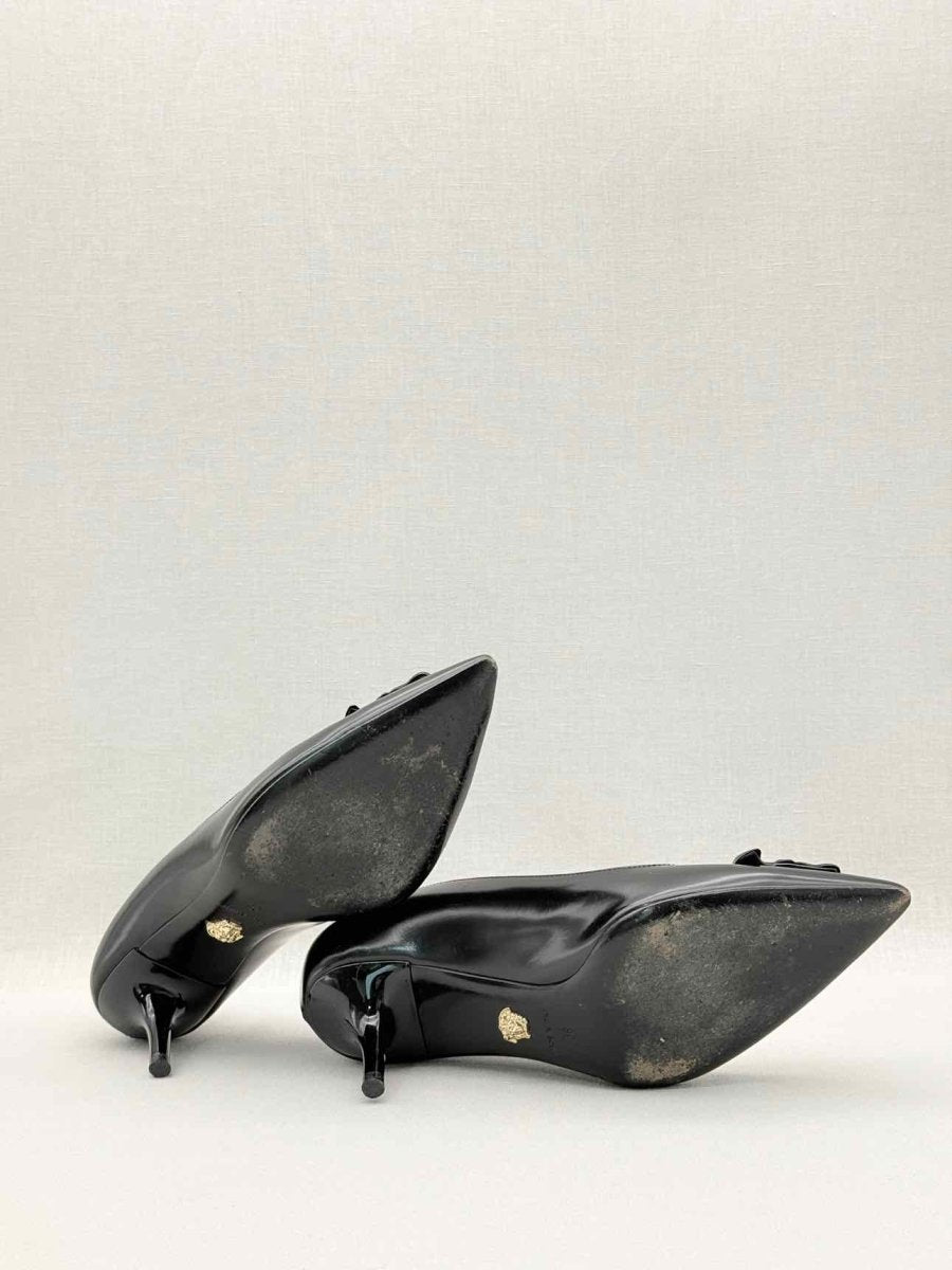 Pre-loved VERSACE Medusa Black Size EU 36 Pumps at Reems Closet