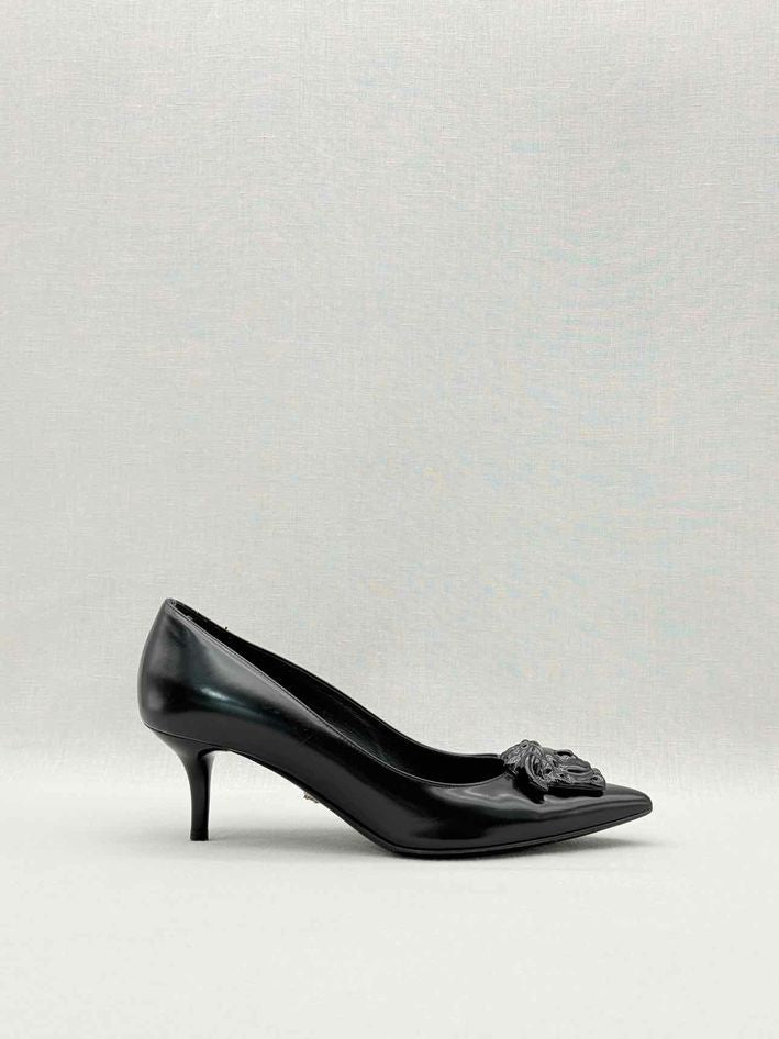 Pre-loved VERSACE Medusa Black Size EU 36 Pumps at Reems Closet