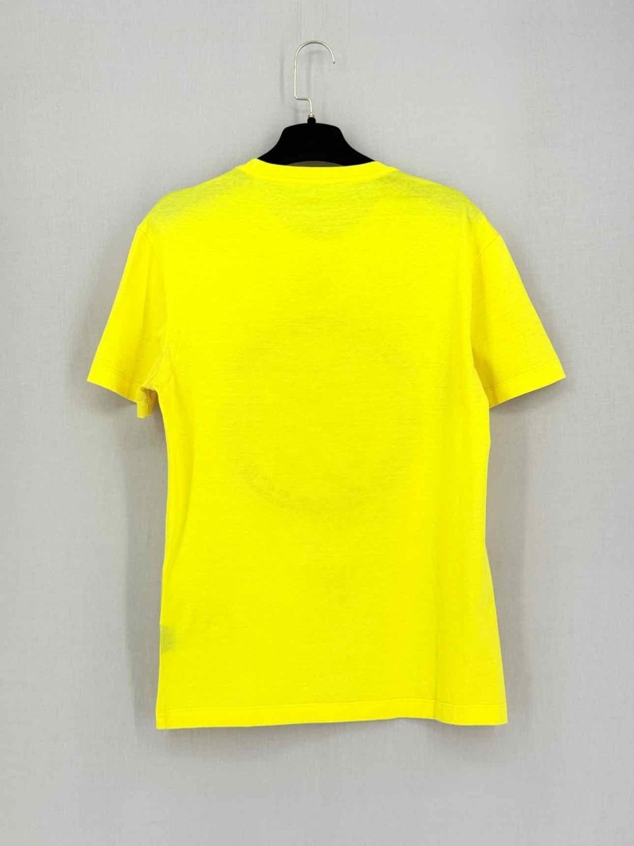 Pre-loved VERSACE Medusa Logo Yellow Size XSmall T-shirt at Reems Closet
