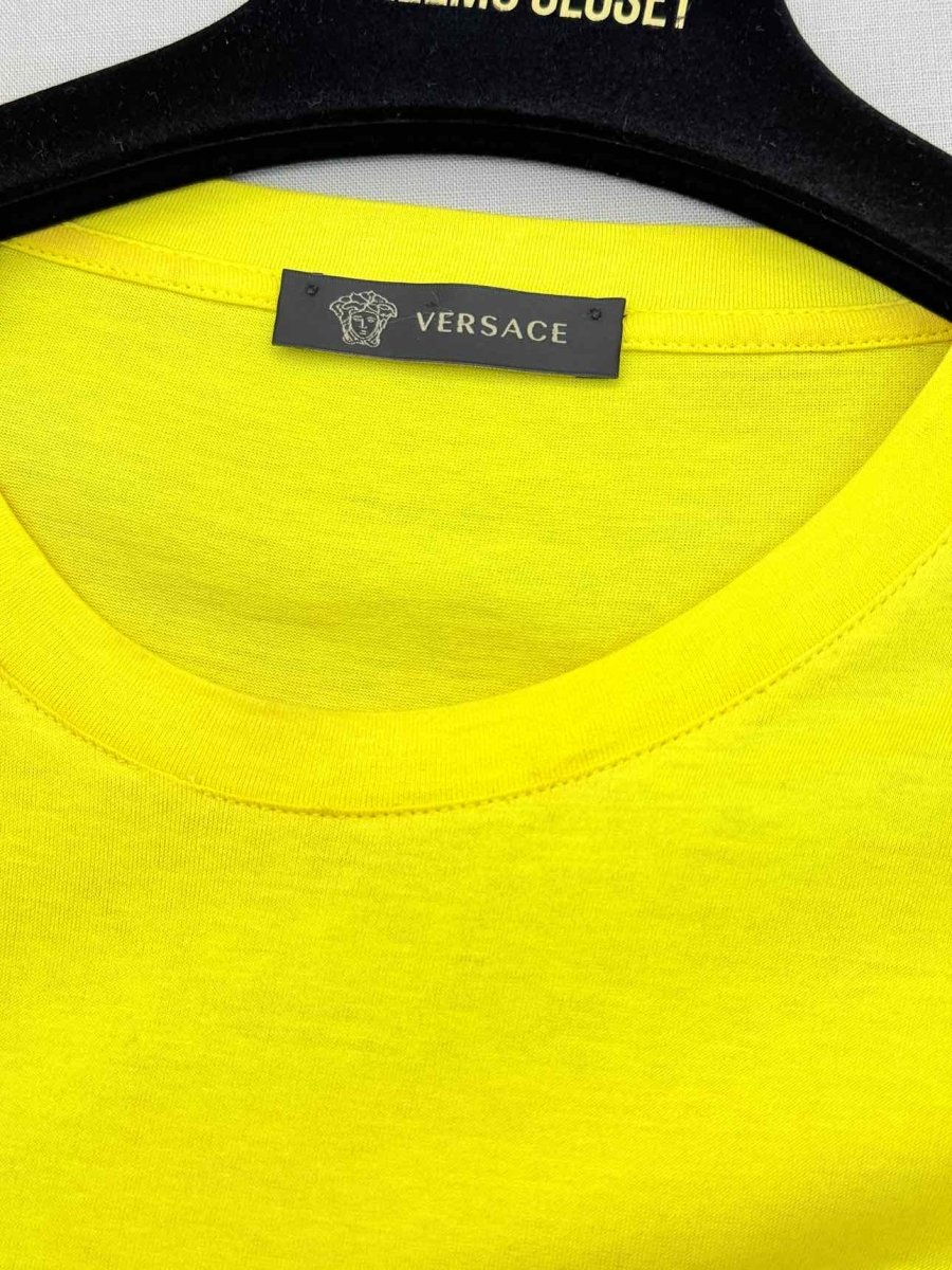 Pre-loved VERSACE Medusa Logo Yellow Size XSmall T-shirt at Reems Closet