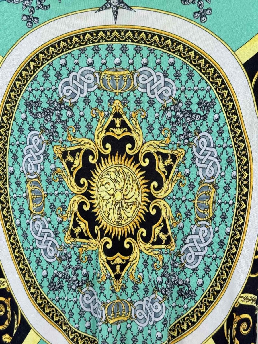 Pre-loved VERSACE Turquoise Multicolor Size US 8 T-shirt at Reems Closet
