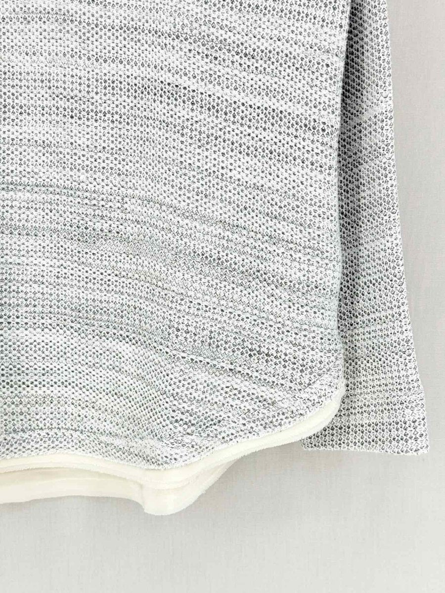 Pre - loved VINCE Black & White Size Large Sweatshirt at Reems Closet