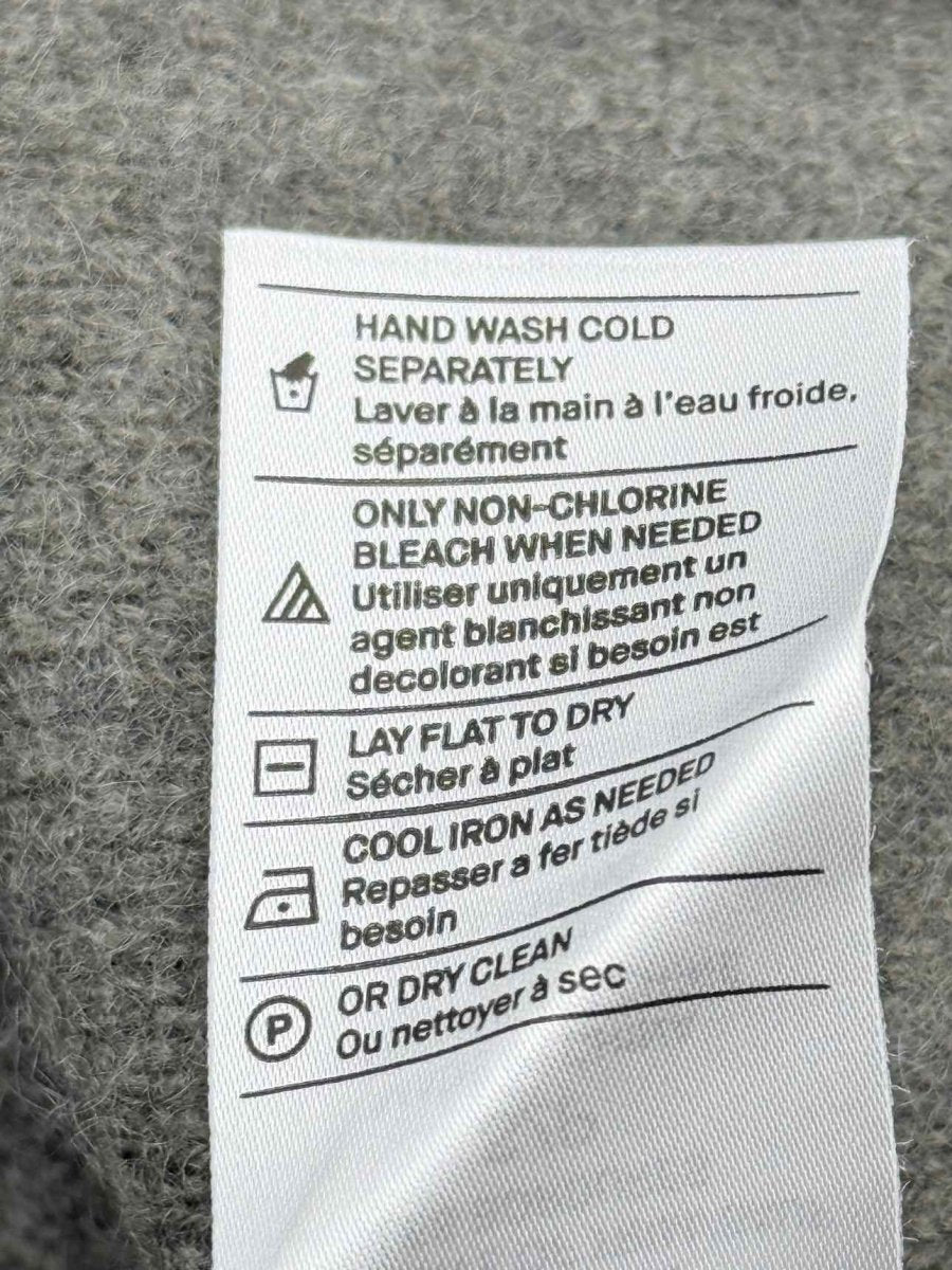 Pre - loved VINCE Khaki Size Small Sweater at Reems Closet