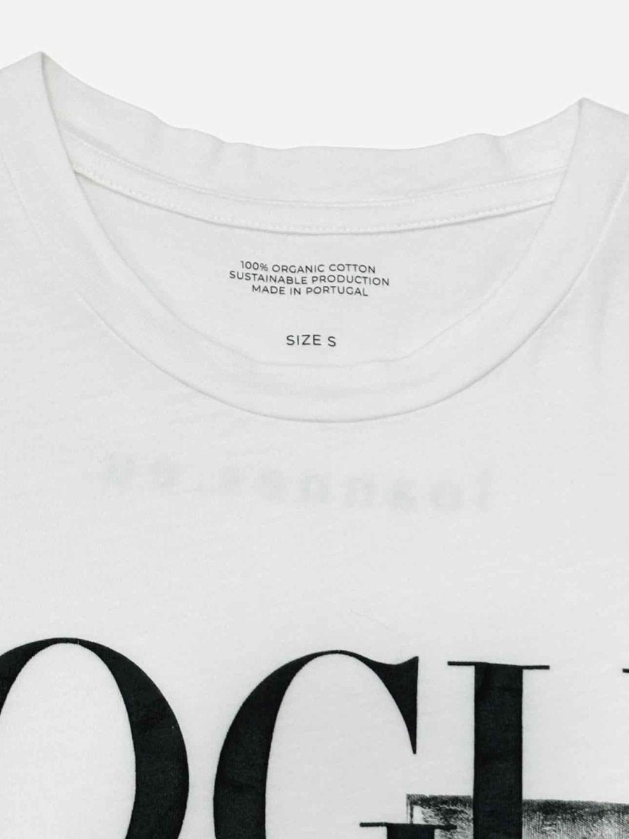 Pre - loved VOGUE Vanguard White w/ Black Print Size Small T-shirt at Reems Closet