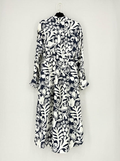 Pre - loved WEEKEND Navy & White Floral Size US 12 Midi Dress at Reems Closet