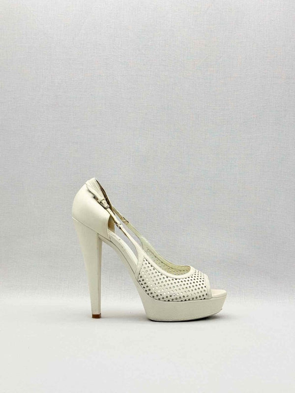 Pre-loved YSL Off-white Perforated Size EU 39.5 Pumps at Reems Closet