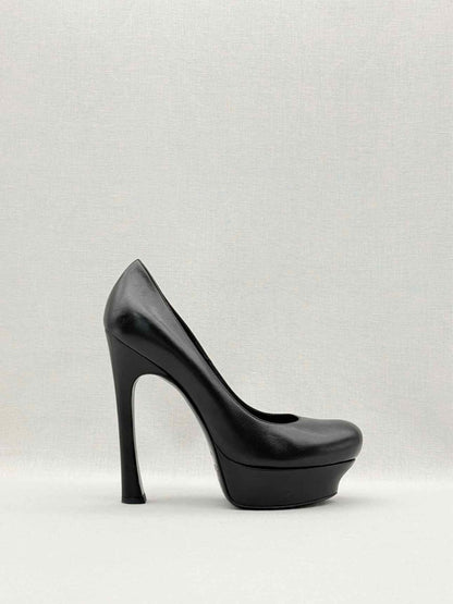 Pre-loved YVES SAINT LAURENT Black Size EU 39.5 Pumps at Reems Closet