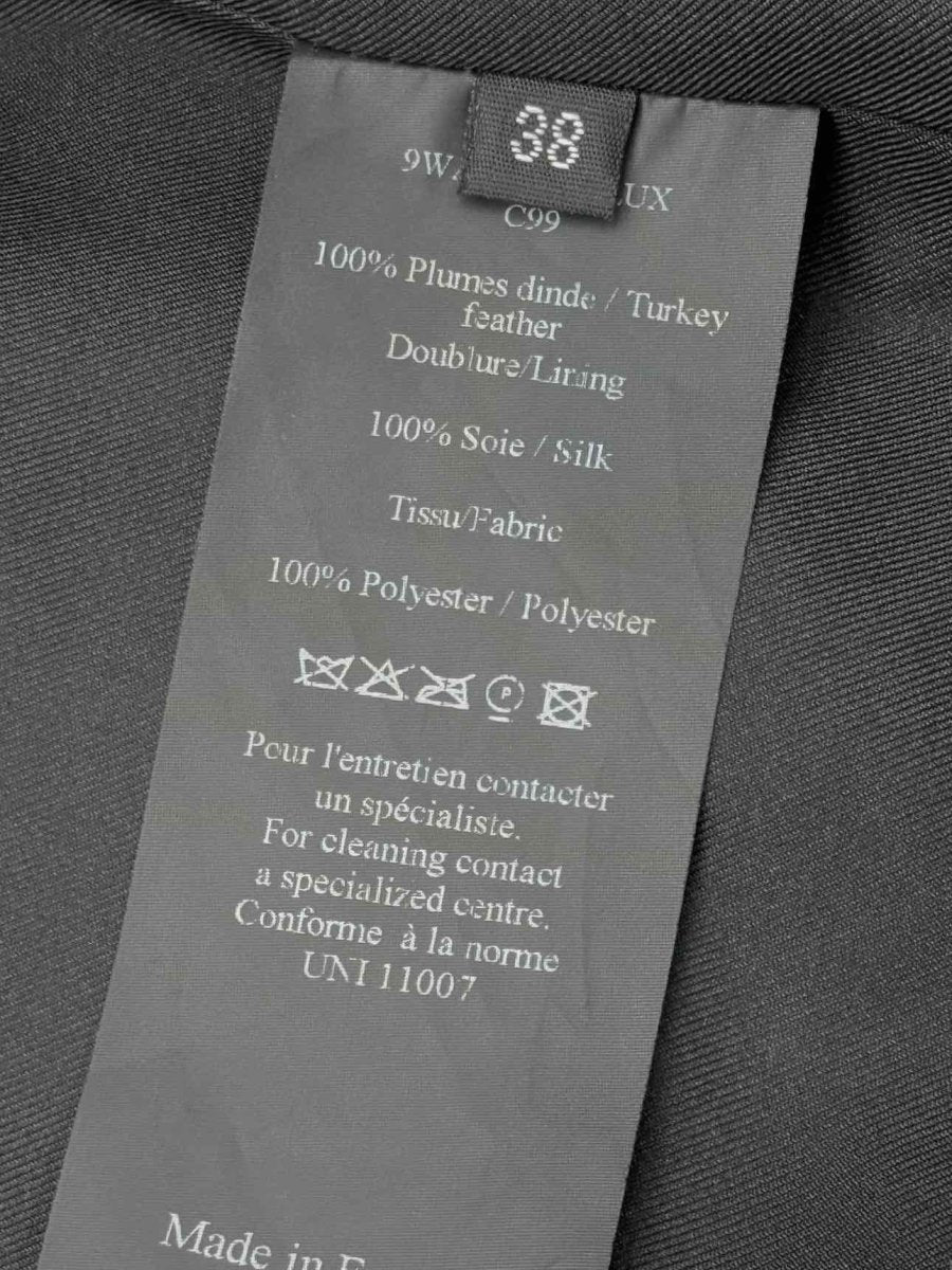 Pre - loved YVES SALOMON Black Size US 6 Gilet at Reems Closet