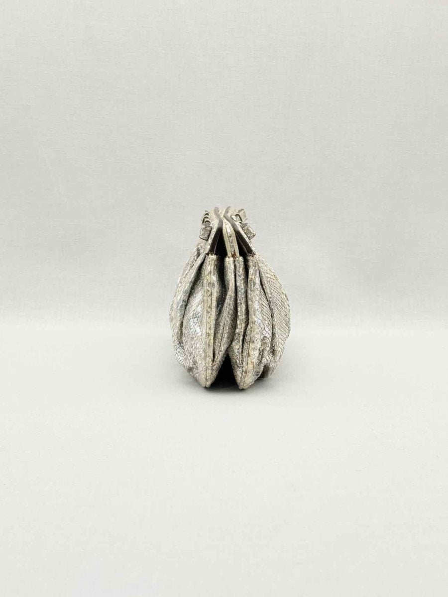 Pre - loved ZAGLIANI Metallic Silver Clutch at Reems Closet