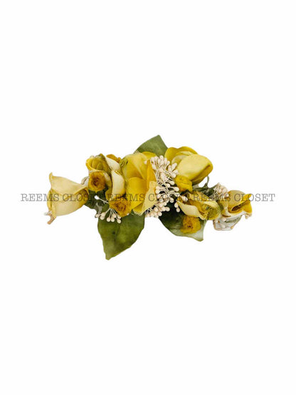 GUCCI Yellow & Beige Flower Brooch