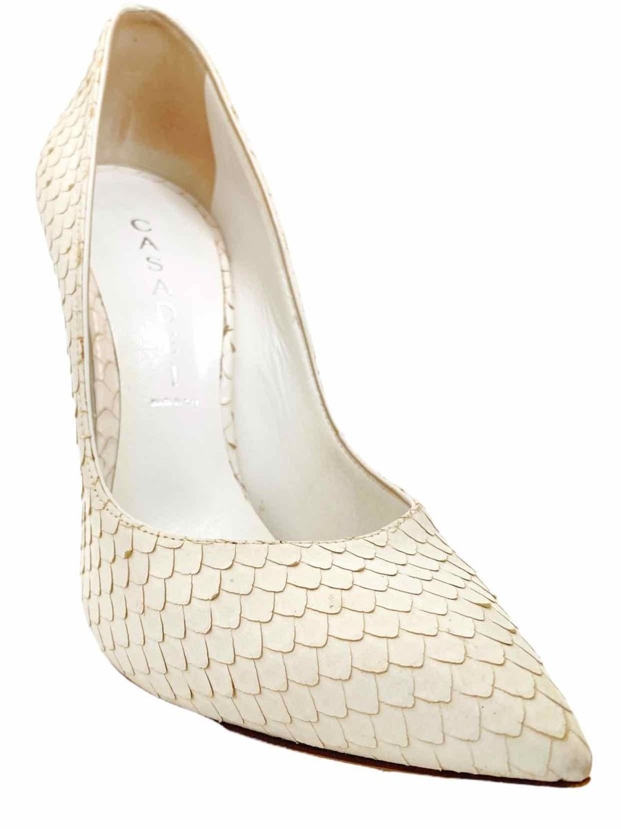 Pre-loved CASADEI Pointed Toe White Pumps from Reems Closet