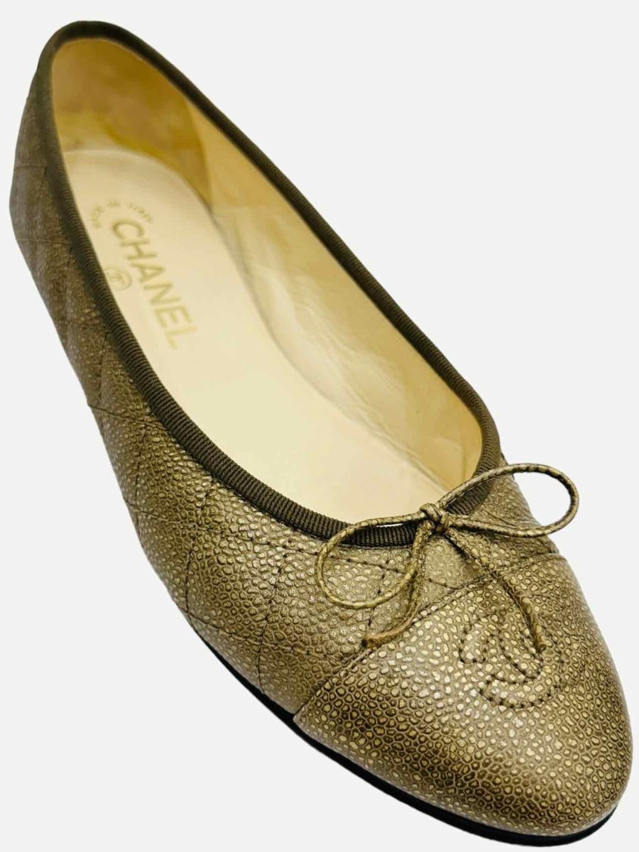 Pre-loved CHANEL CC Gold Cracked Flats from Reems Closet