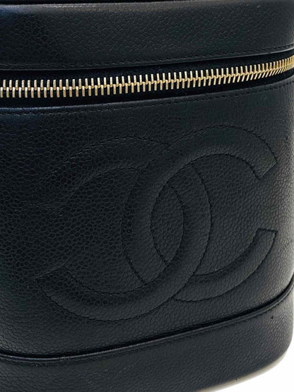 Pre-loved CHANEL CC Logo Black Vanity Case from Reems Closet