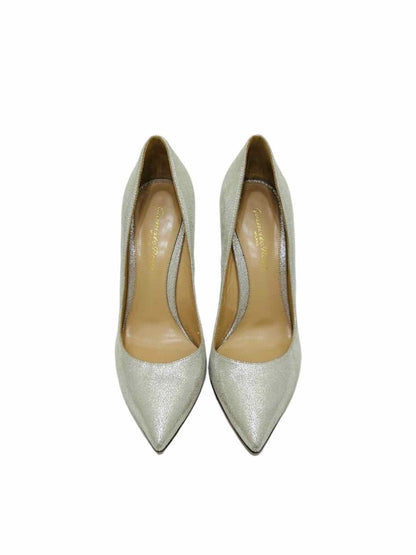 Pre - loved GIANVITO ROSSI Metallic Silver Pumps at Reems Closet