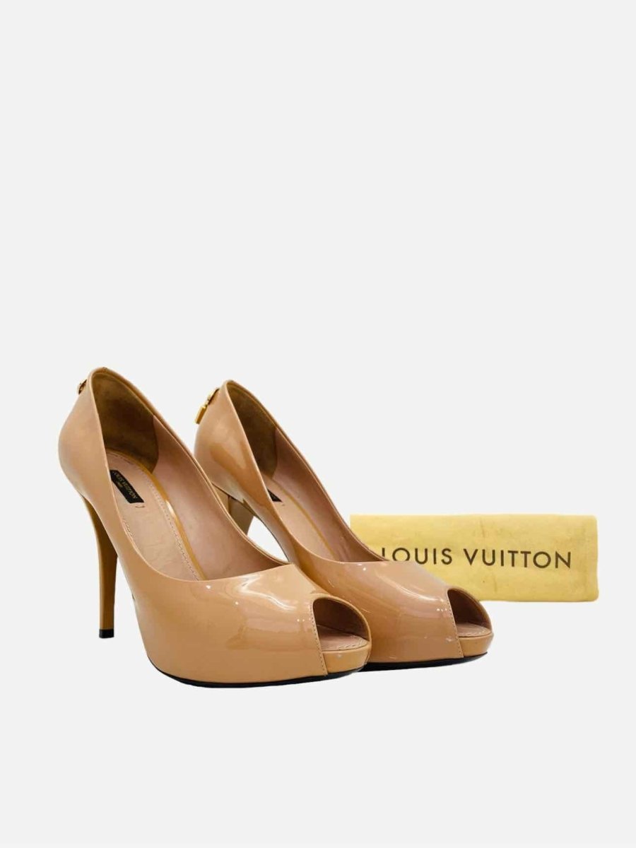Pre-loved LOUIS VUITTON Oh Really Beige Pumps - Reems Closet