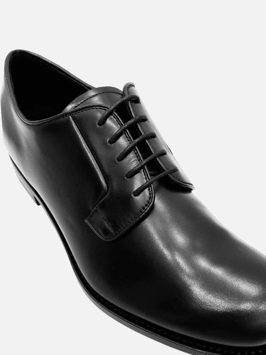 Pre-loved PRADA Black Lace Up Men's Oxford from Reems Closet