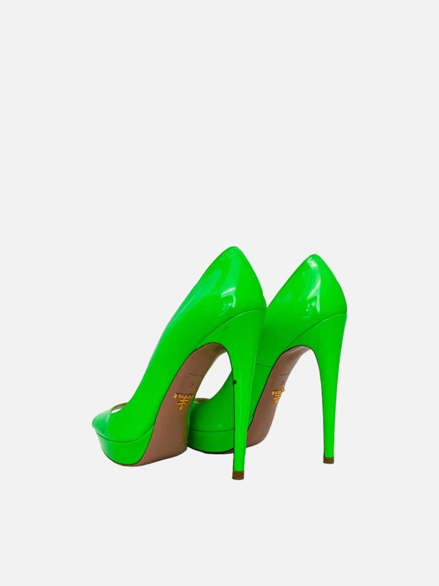 Bright green pumps best sale